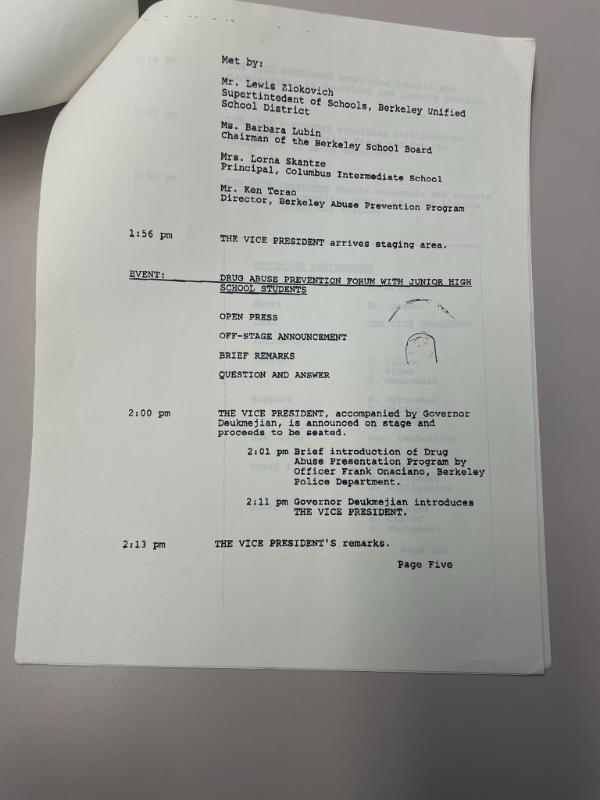 Photograph of archival item from Cometbus Punk and Underground Press Collection, Box 4 (Box 8107, Folder bush_sept_24_1986_4_86).