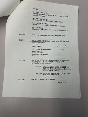 Photograph of archival item from Cometbus Punk and Underground Press Collection, Box 4 (Box 8107, Folder bush_sept_24_1986_4_86).